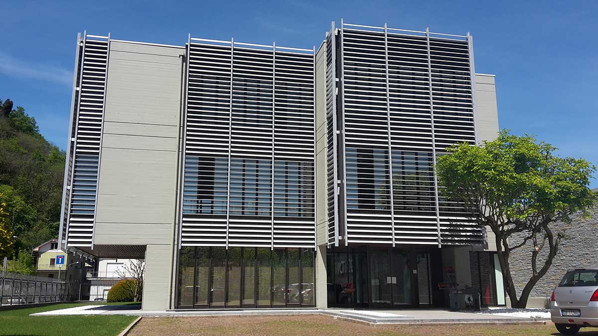 frangisole-orientabili-facciata